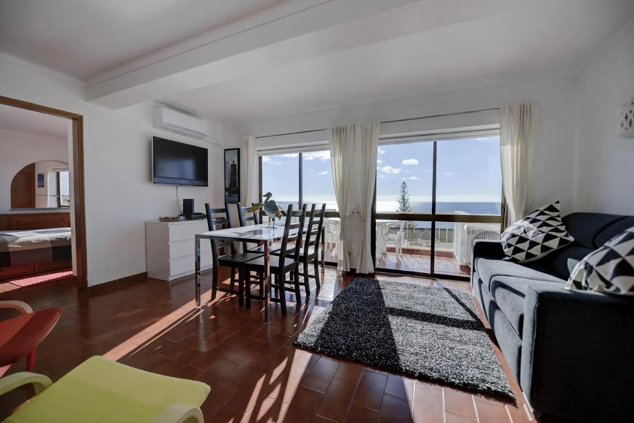 Luz Beach Ocean Front Apartment 0*,  Portugália